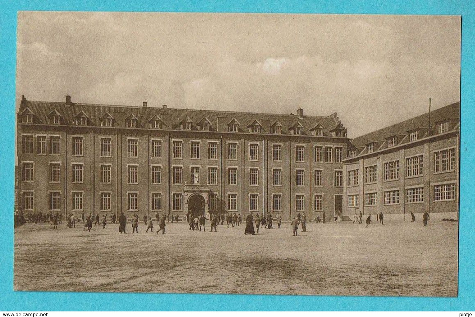 * Sint Pieters Woluwe Saint Pierre (Bruxelles) * (Nels, Ern Thill) Institut Saint Georges, Oeuvre Don Bosco, Cour, école - Woluwe-St-Pierre - St-Pieters-Woluwe