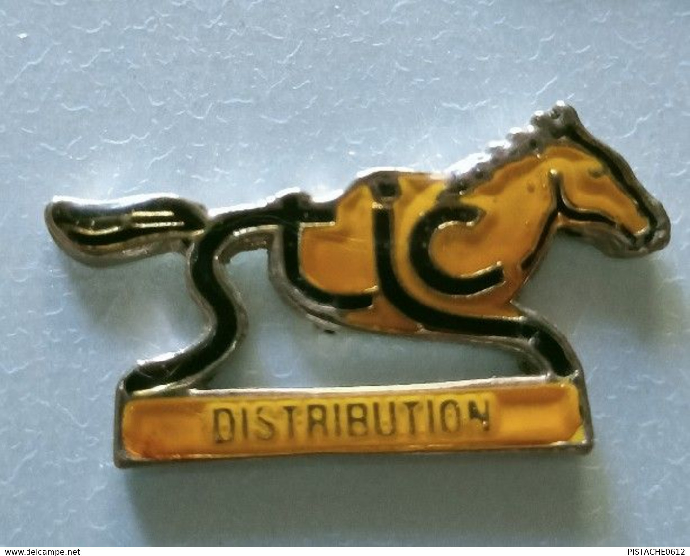 Pin's Cheval Stic Distribution - Animaux