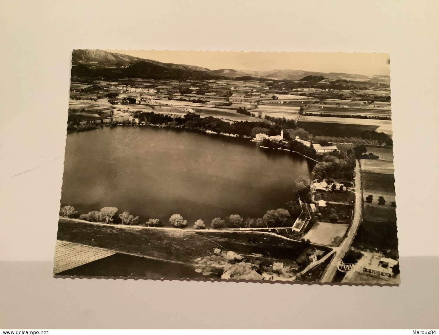 Cpm84 Cabrieres D’aiguës L’étang De La Bonde Vue Aérienne - Cabrieres D'Aigues