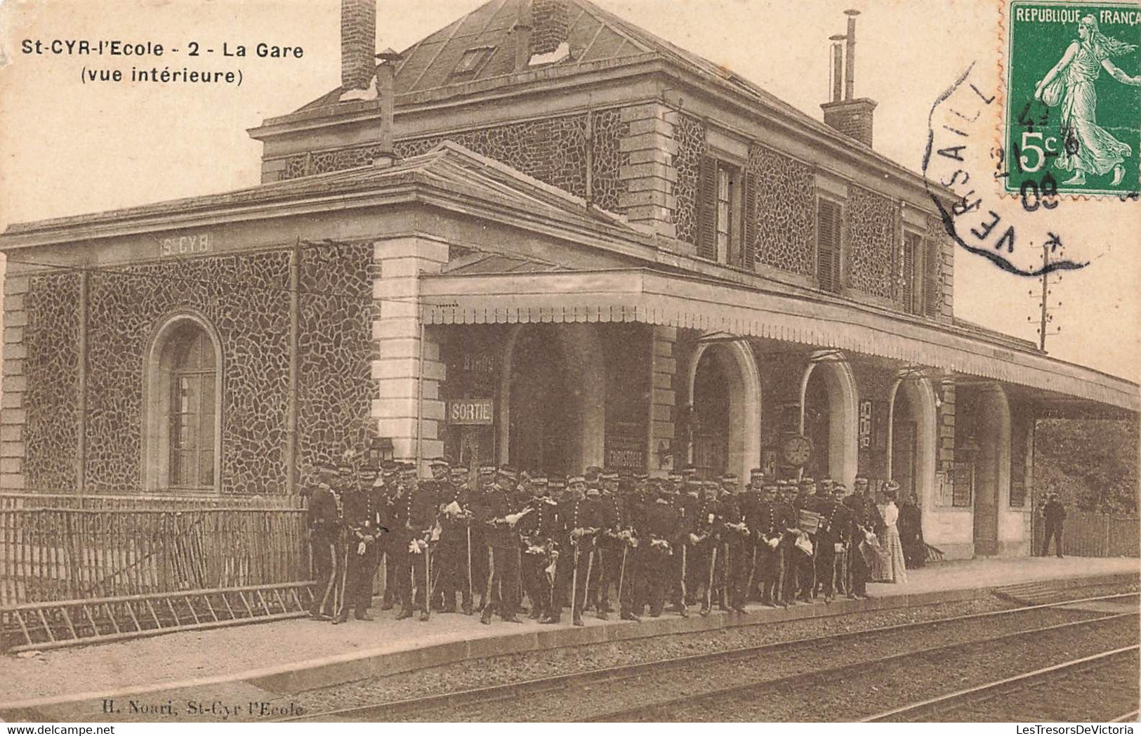 CPA Saint Cyr L'ecole - La Gare - Vue Interieure - Fanfare - St. Cyr L'Ecole