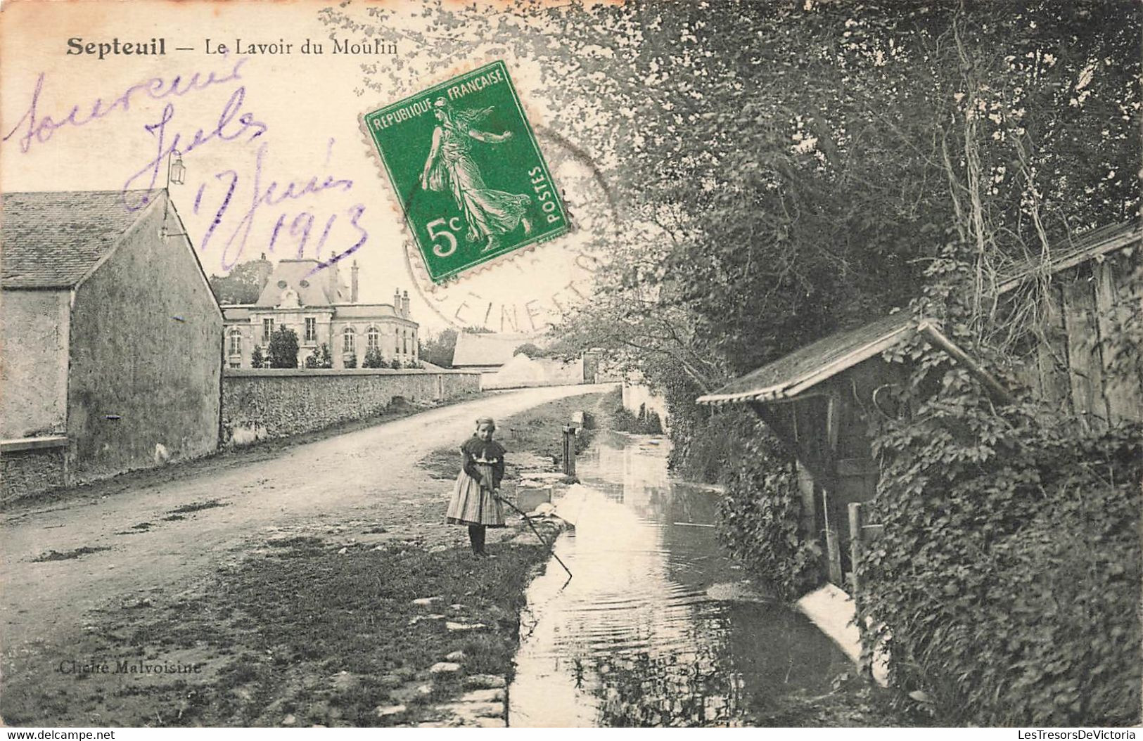 CPA Septeuil - Le Lavoir Du Moulin - Petite Fille Avec Un Baton Devant Le Lavoir - Cliché Malvoisine - Septeuil