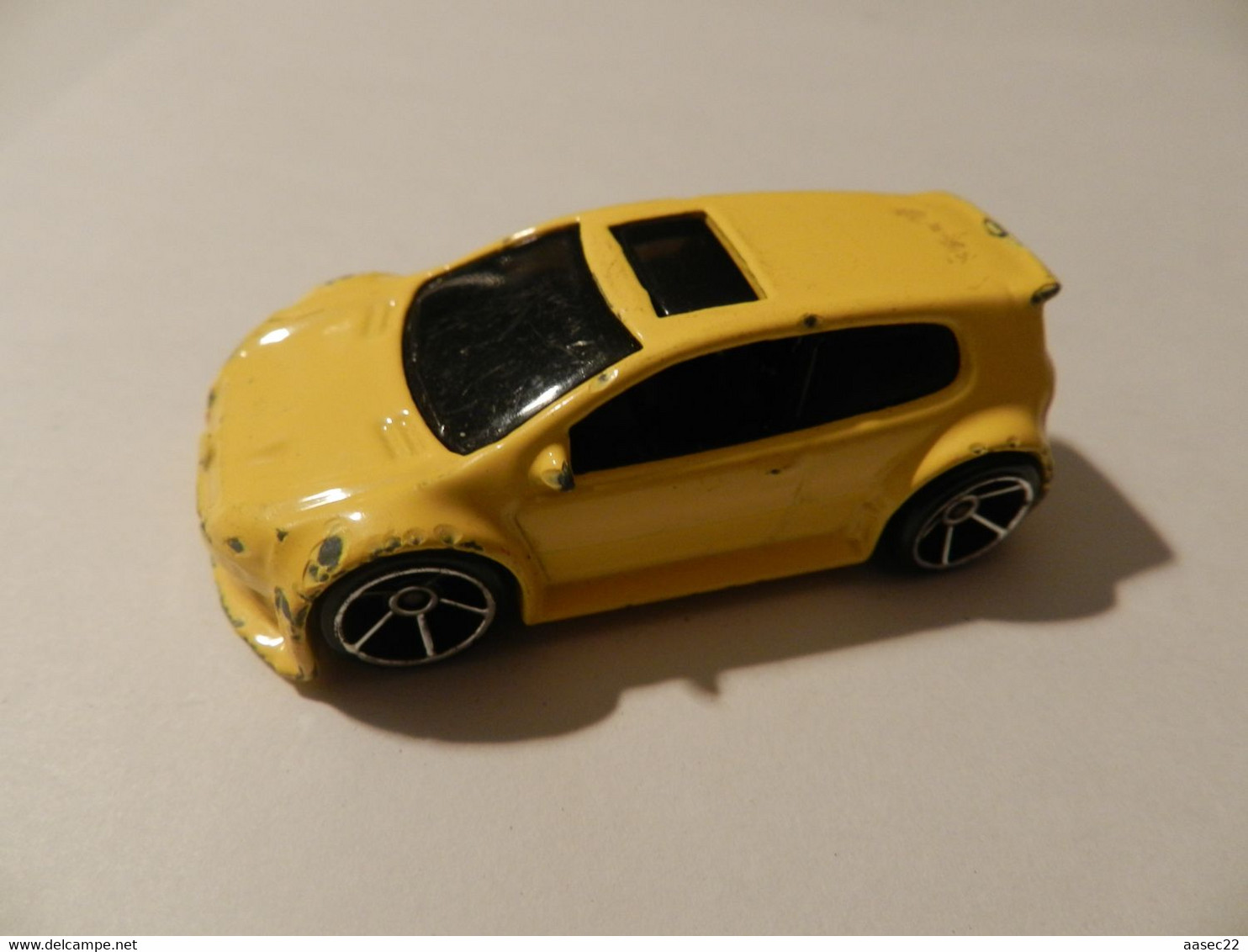 Hotwheels   Volkswagen Golf GTI    /    2009   ***   2044   *** - HotWheels