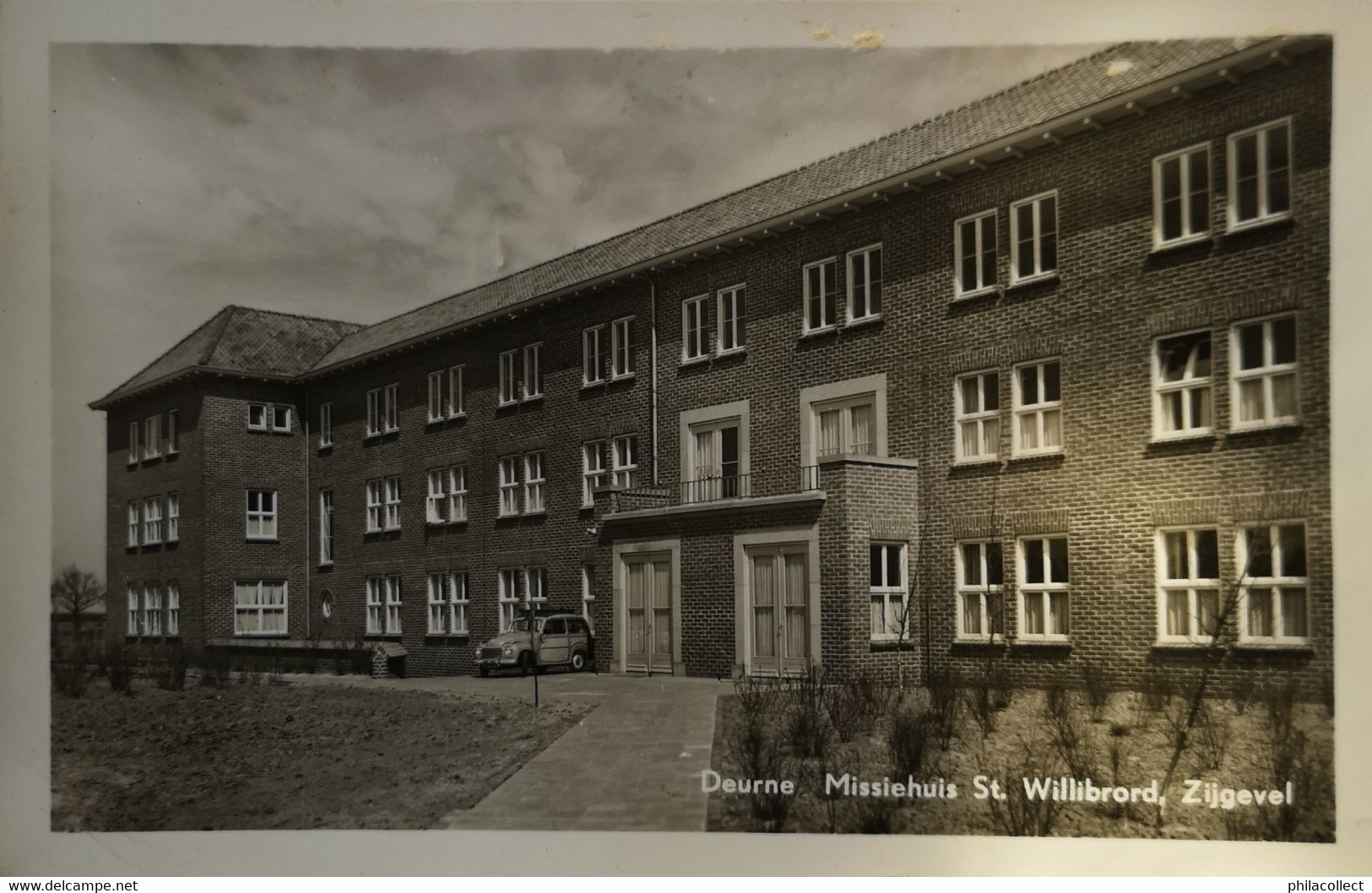 Deurne (N - Br.) Missiehuis St. Wilibrord (Zijgevel) 1956 - Deurne