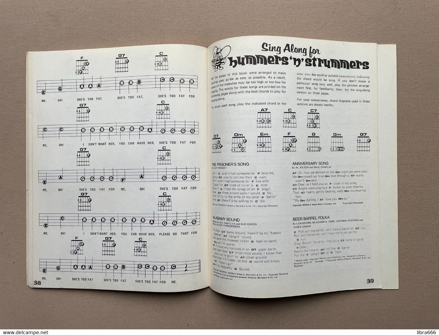 EASY-PLAY - GUITAR SPEED MUSIC 12 / GOLDEN POPS 1977 (19 songs - 48 pages)