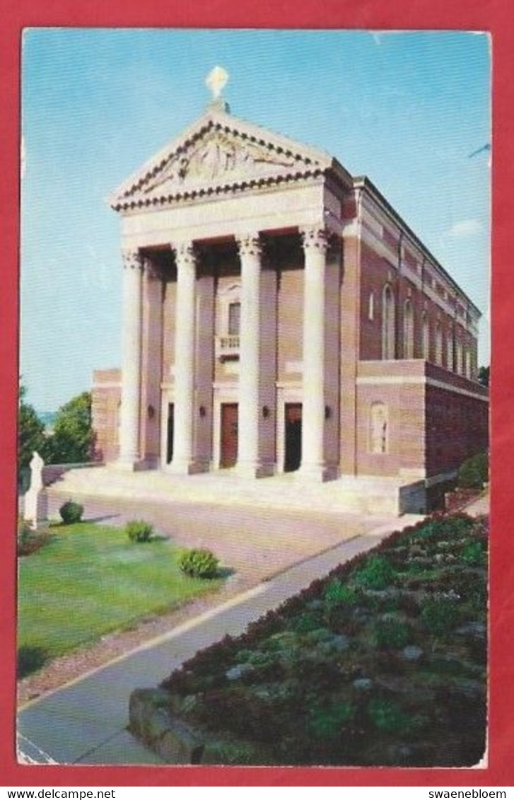 US.- ST. JOSEPH MEMORIAL CHAPEL COLLEGE OF THE HOLY CROSS WORCESTER, MASSACHUSETTS. 1957. - Worcester