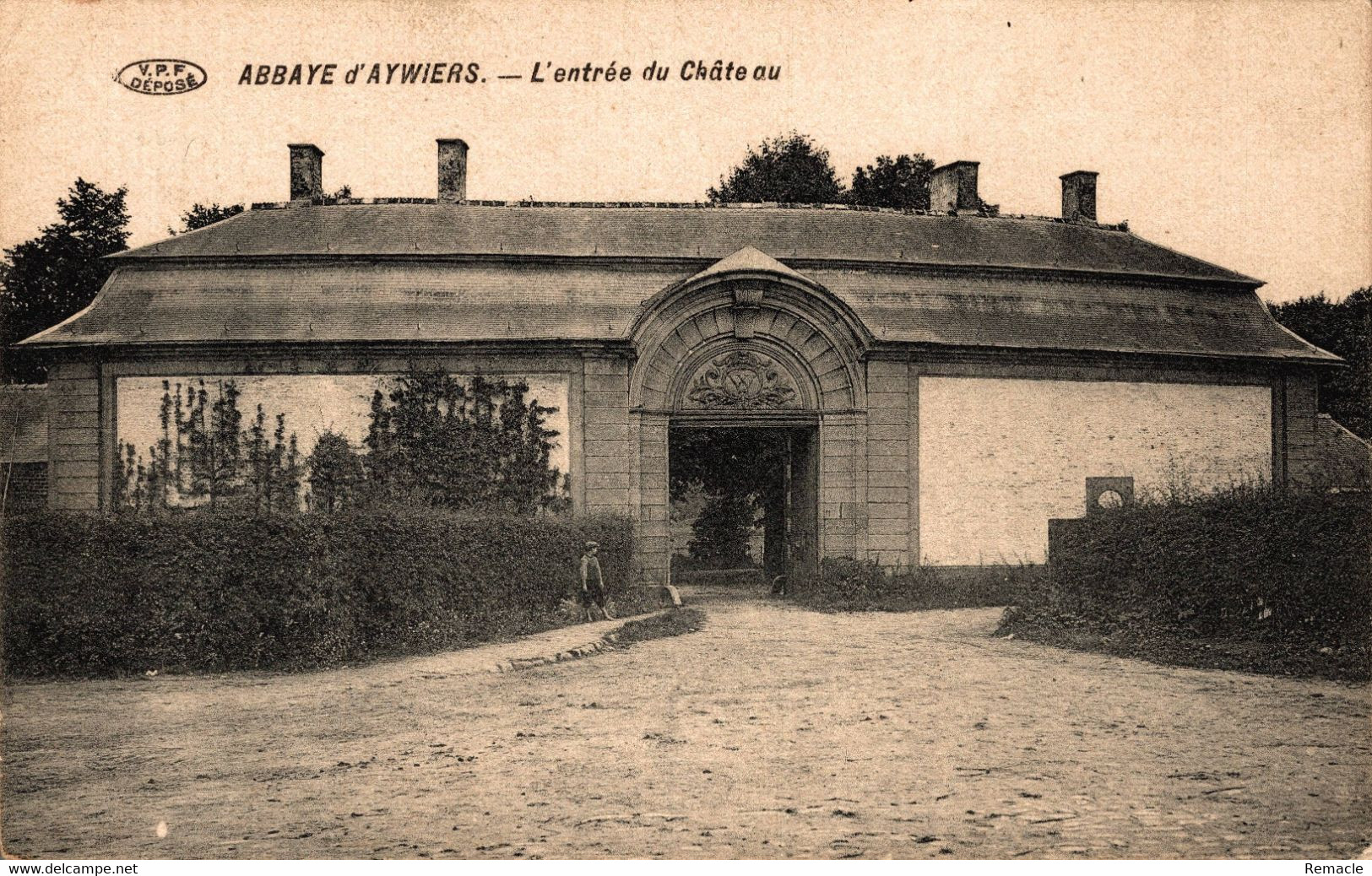 Maransart  Entrée Du Château - Lasne