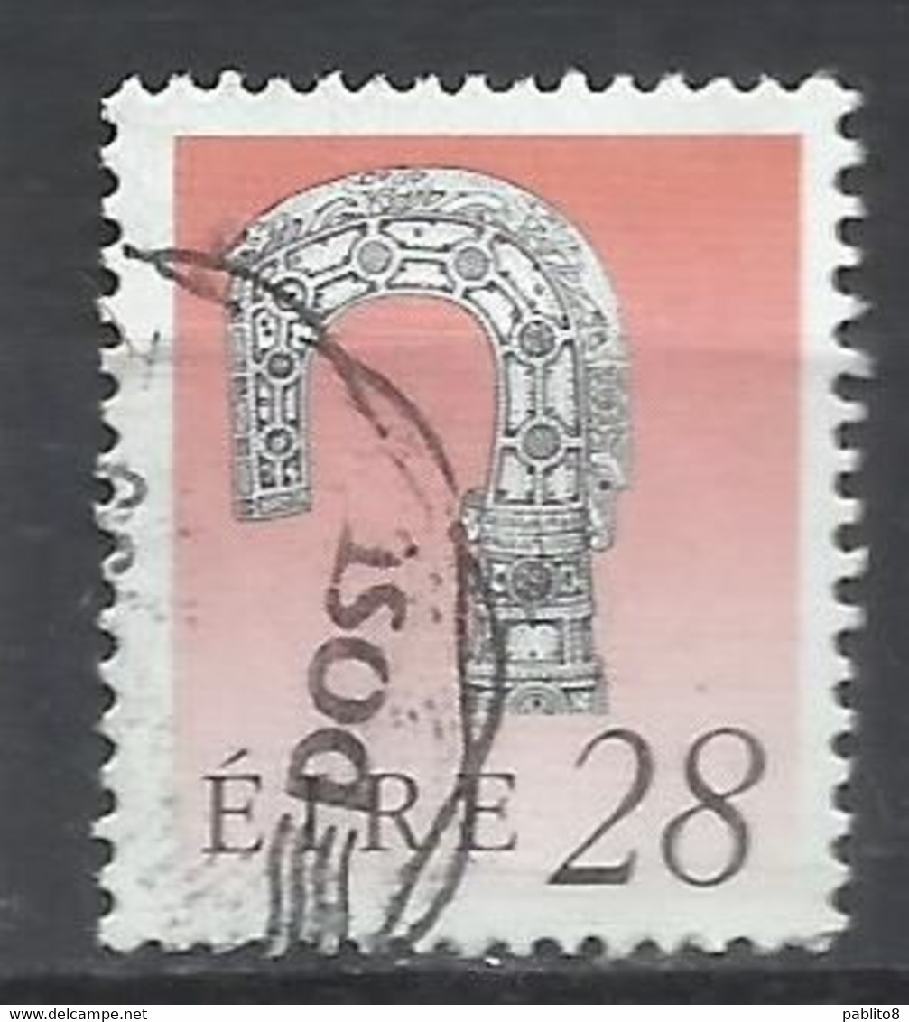 EIRE IRELAND IRLANDA 1990 1995 ART TREASURES LISMORE CROSIER 28p USED USATO OBLITERE' - Used Stamps