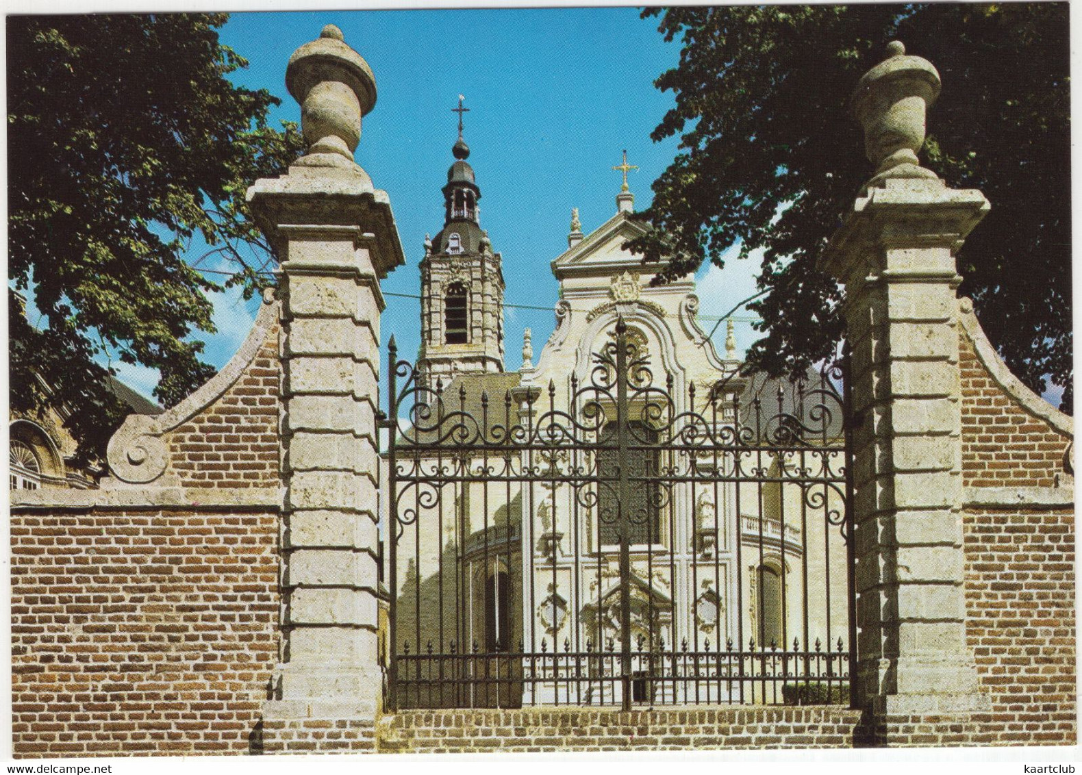 Abdij Van Averbode - Gevel Van De Abdijkerk (1672) Doorheen Een Tuinpoort (1735)  - (Belgique/België) - Scherpenheuvel-Zichem