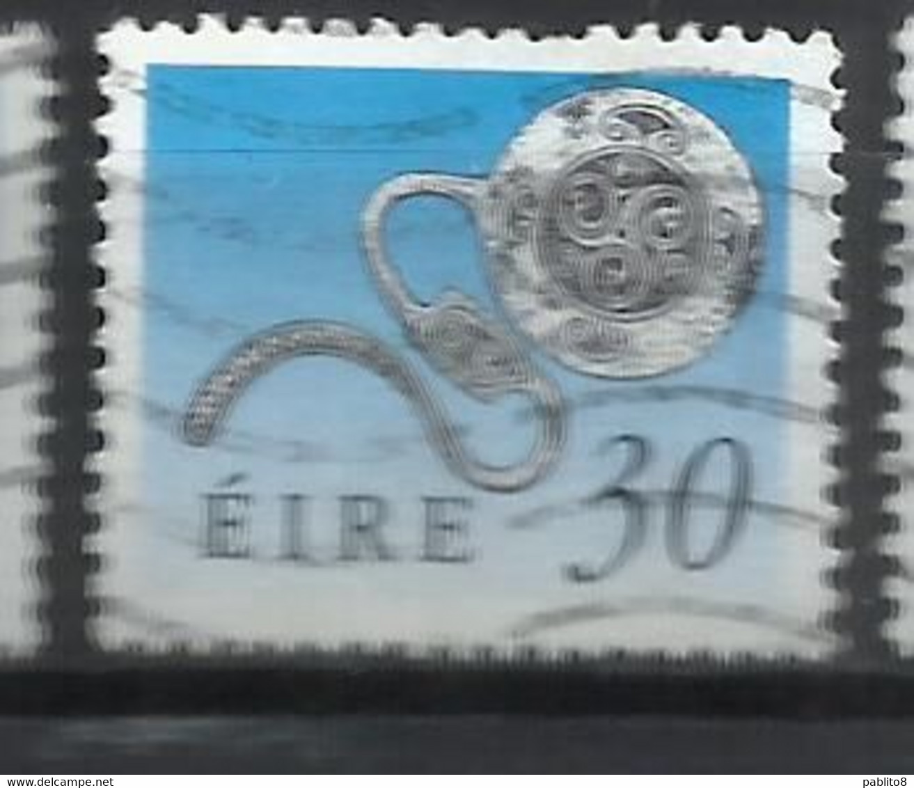 EIRE IRELAND IRLANDA 1990 1995 ART TREASURES ENAMEL LATCHET BROOCH 30p USED USATO OBLITERE' - Used Stamps