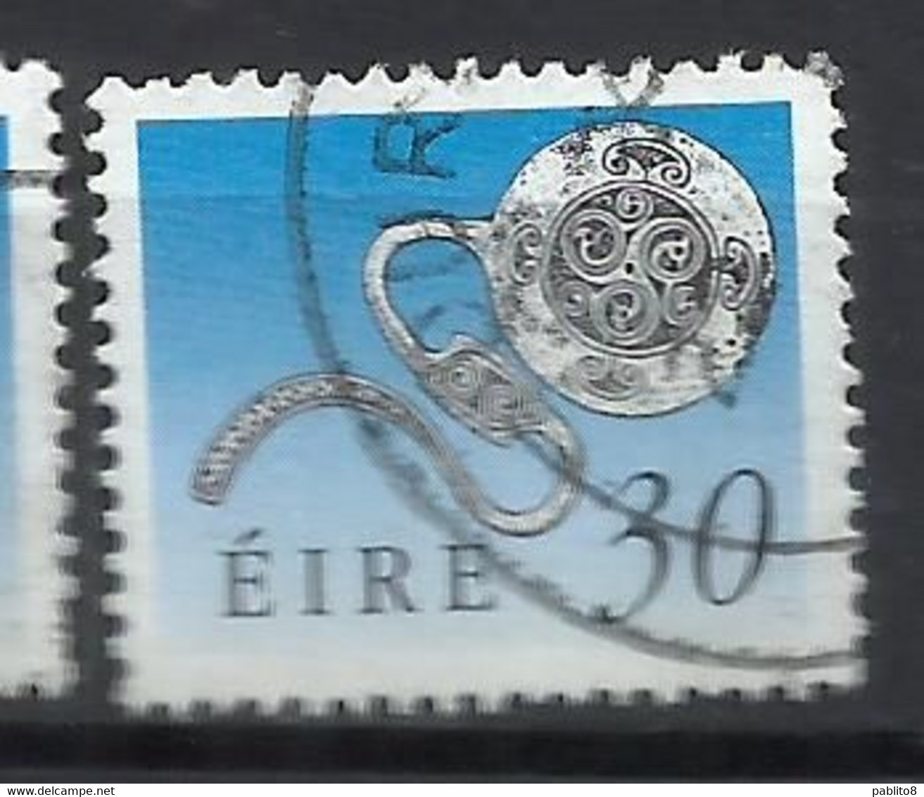 EIRE IRELAND IRLANDA 1990 1995 ART TREASURES ENAMEL LATCHET BROOCH 30p USED USATO OBLITERE' - Used Stamps