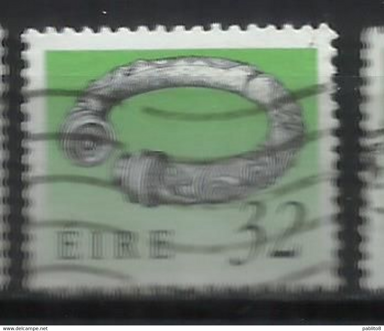 EIRE IRELAND IRLANDA 1990 1995 ART TREASURES BROIGHTER COLLAR 32p USED USATO OBLITERE' - Used Stamps