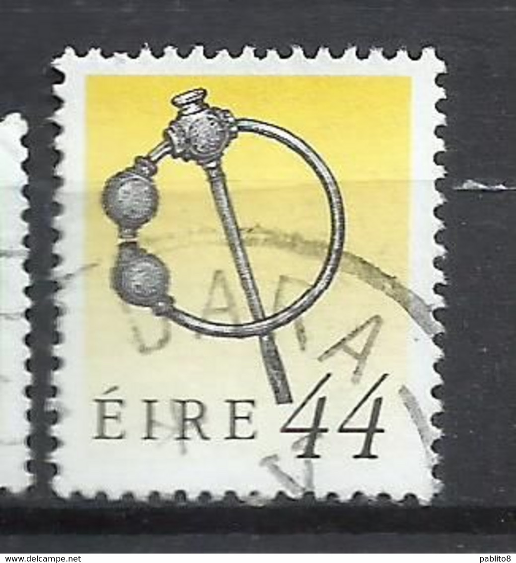 EIRE IRELAND IRLANDA 1990 1995 ART TREASURES SILVER THISTLE BROOCH 44p USED USATO OBLITERE' - Used Stamps