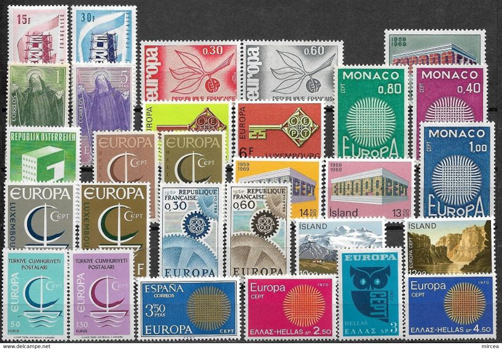C2993 - Lot Timbres Europa Neufs** - Collections