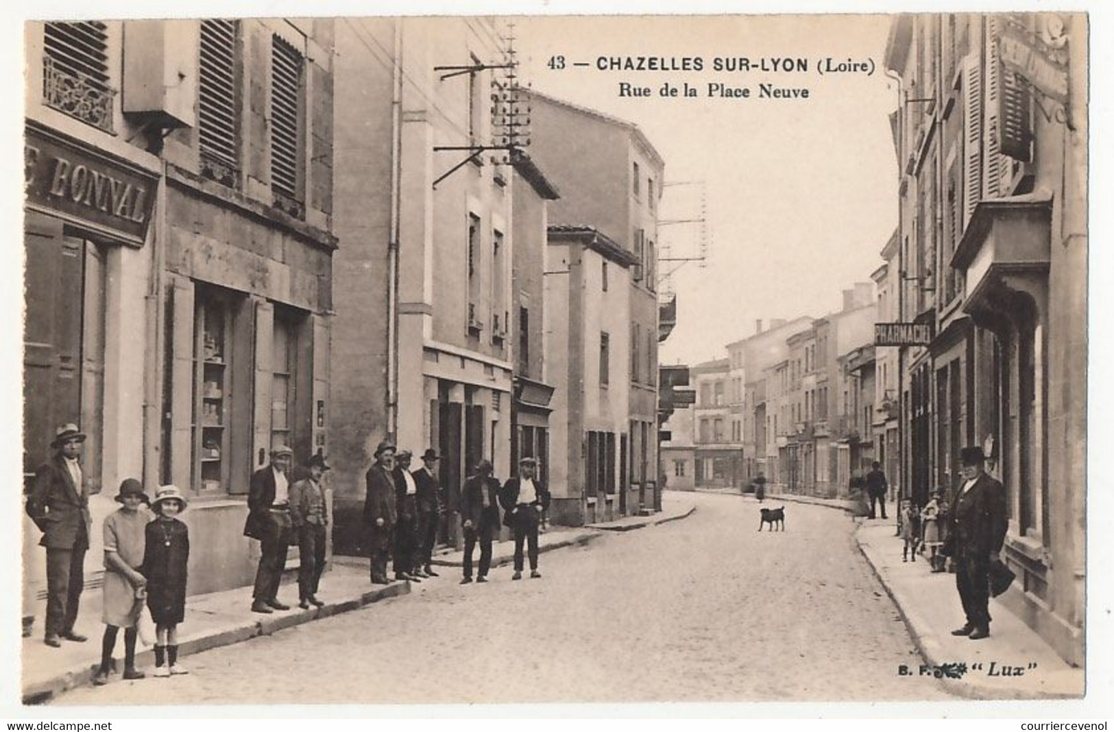 CPA -  CHAZELLES SUR LYON (Loire) - Rue De La Place Neuve - Other & Unclassified