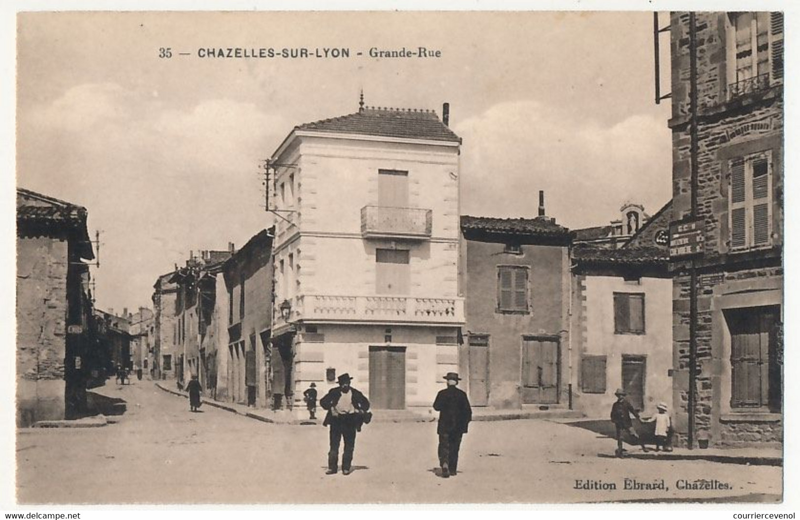 CPA -  CHAZELLES SUR LYON (Loire) - Grande Rue - Other & Unclassified