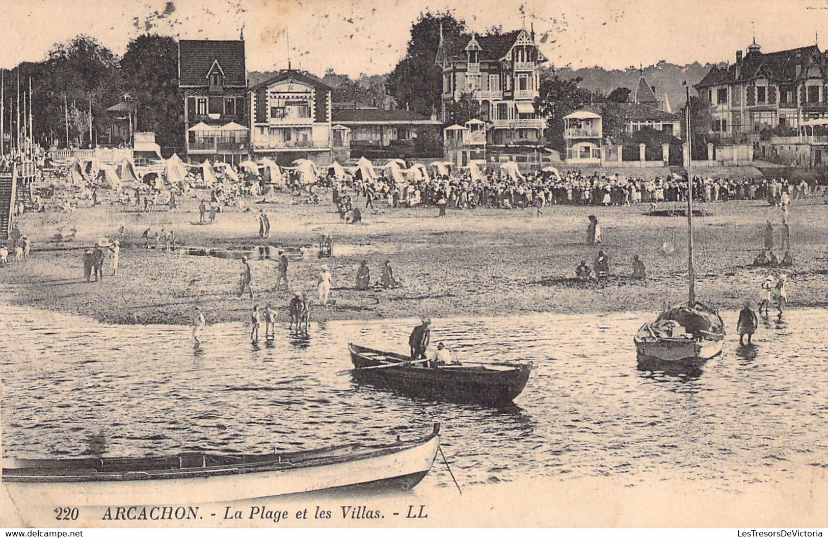 CPA - FRANCE - 33 - ARCACHON - La Plage Et Les Villas - LL - - Arcachon