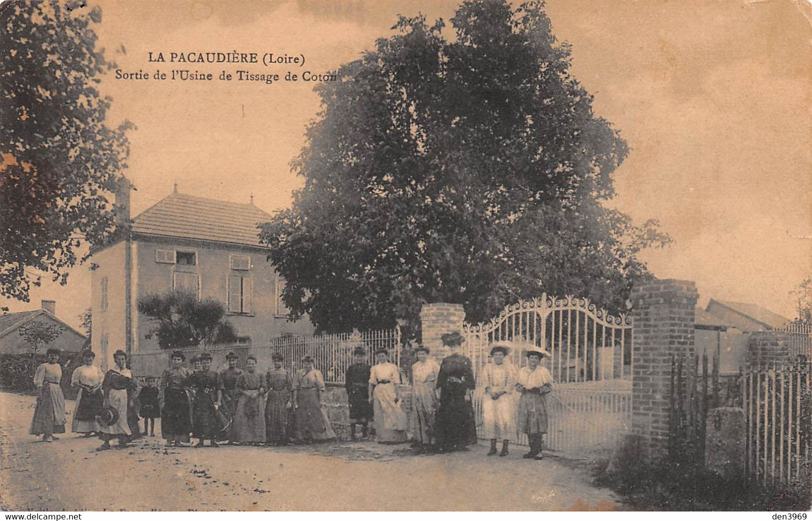 La PACAUDIERE (Loire) - Sortie De L'Usine De Tissage De Coton - La Pacaudiere