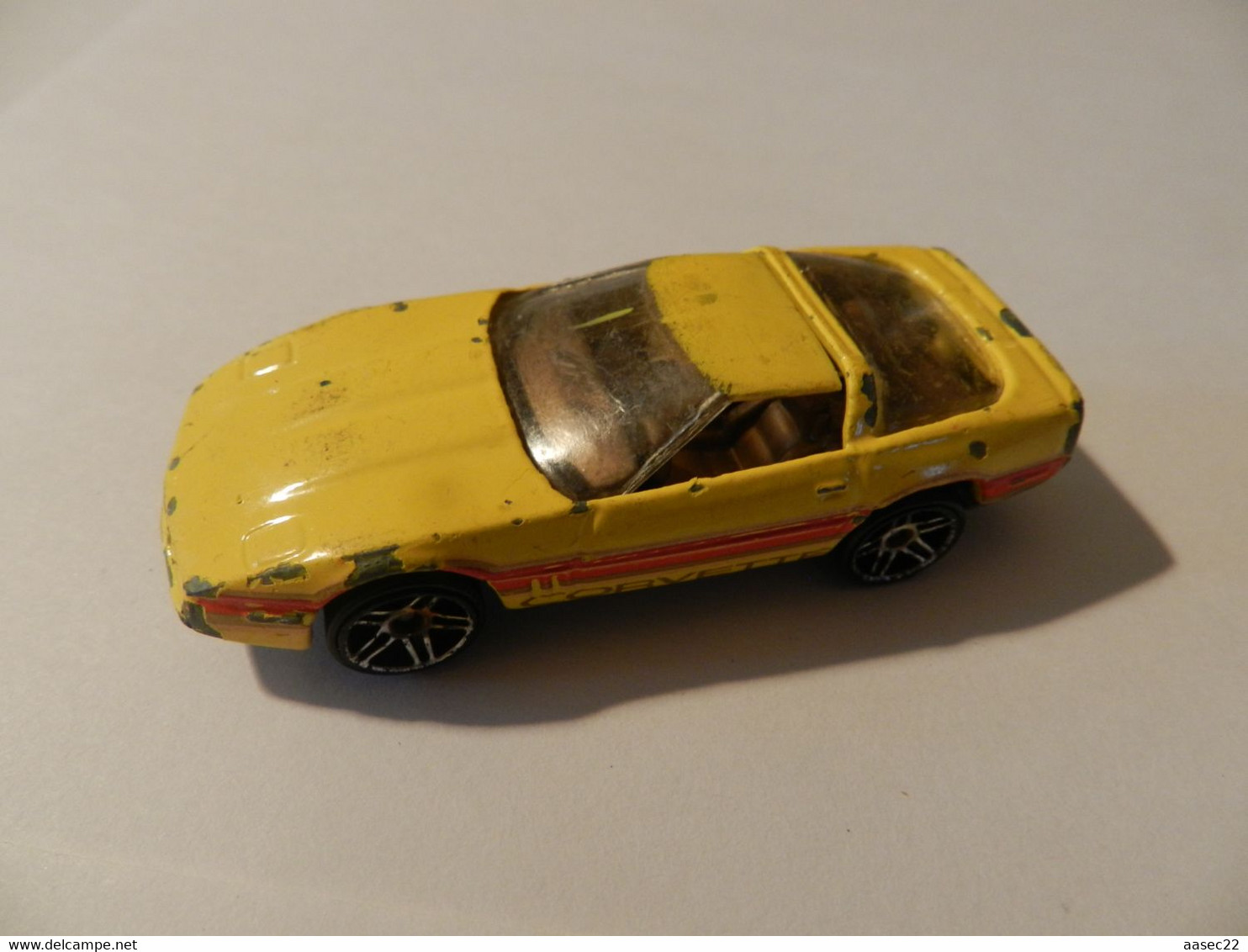 Hotwheels     '80 Corvette     /    1982   ***   2064   *** - HotWheels