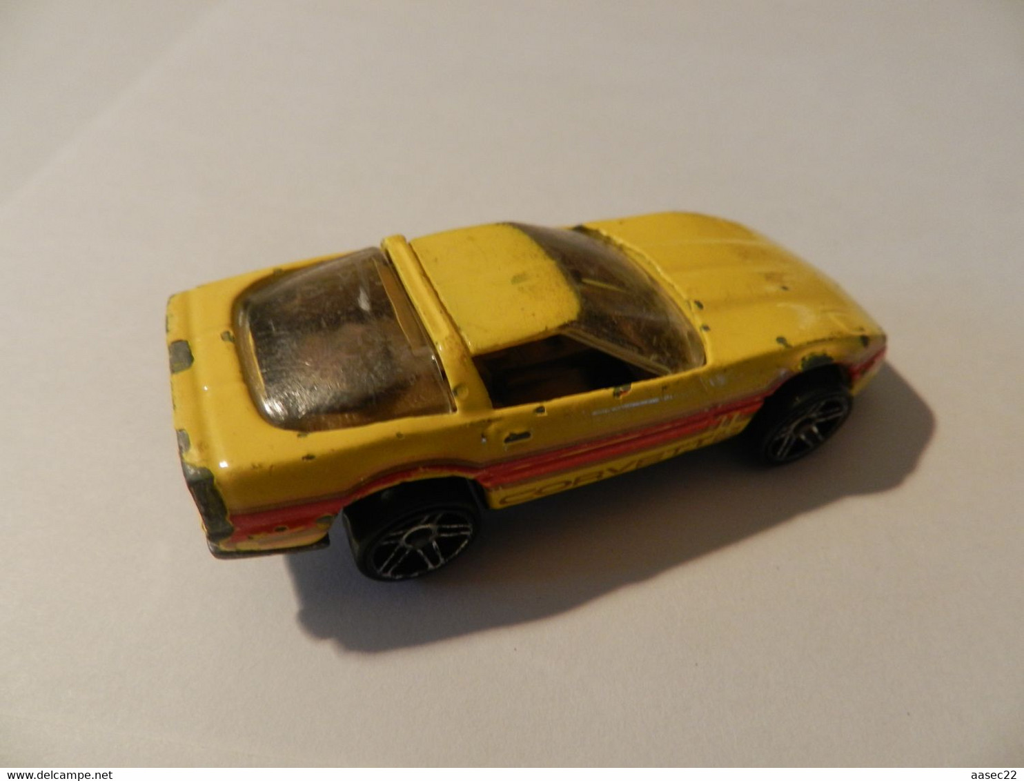 Hotwheels     '80 Corvette     /    1982   ***   2064   *** - HotWheels