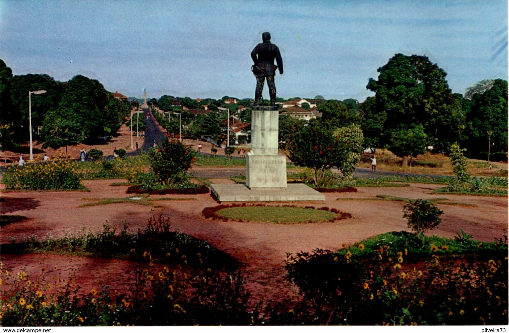 GUINÉ  PORTUGUÊSA - Monumento A Teixeira Pinto (BISSAU) - Guinea-Bissau