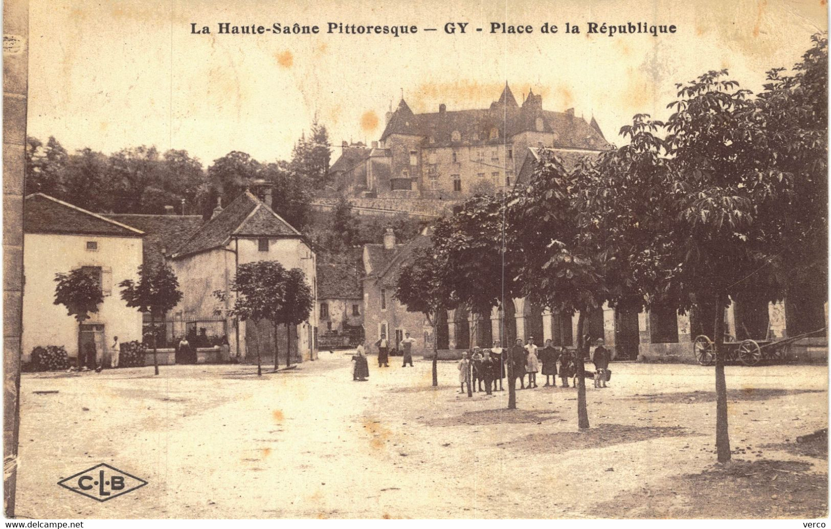 CARTE POSTALE  Ancienne De GY - Place De La République - Gy