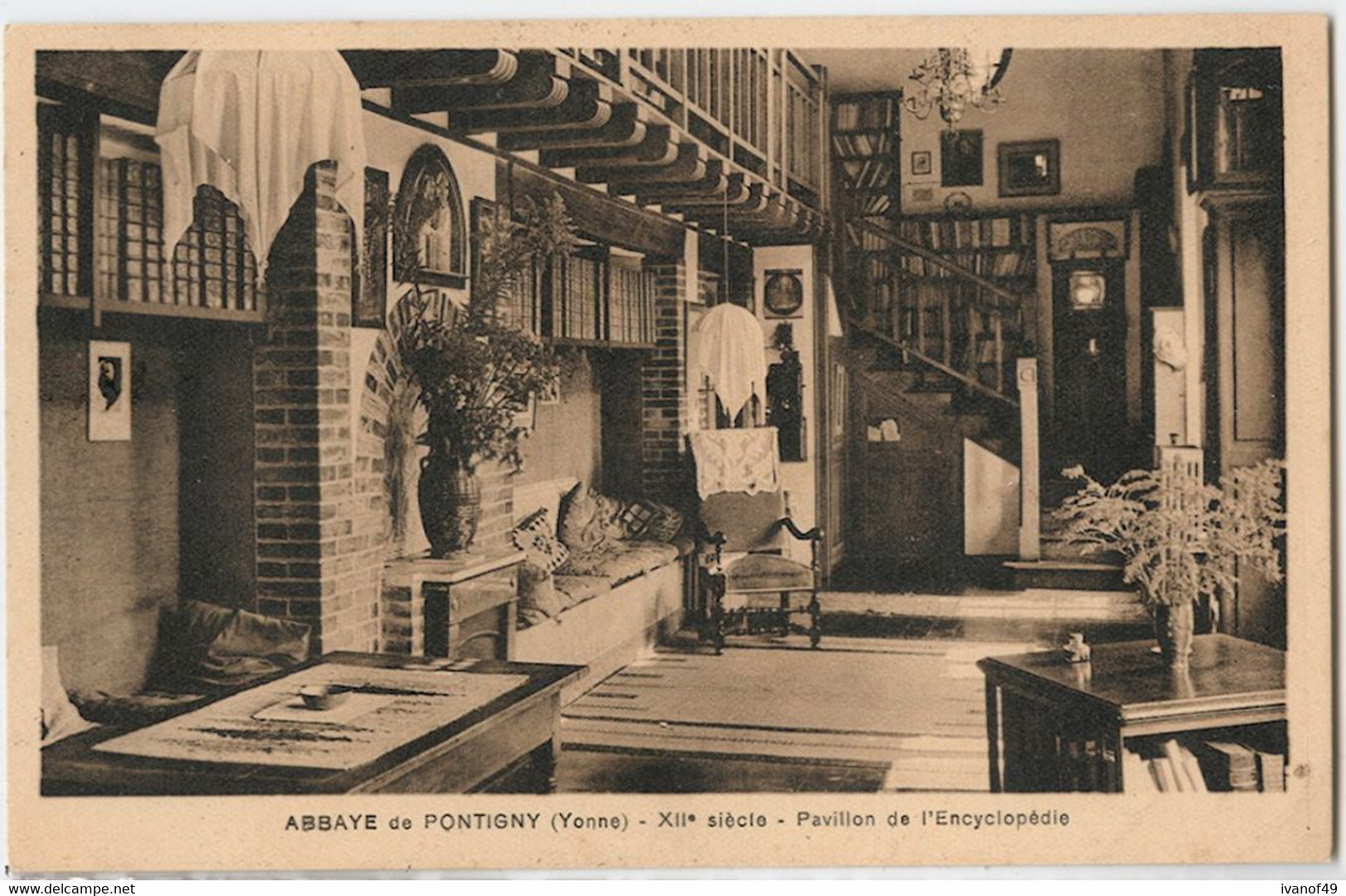 89  - Abbaye De PONTIGNY- CPA - Pavillon De L' Encyclopedie - TBE - Pontigny