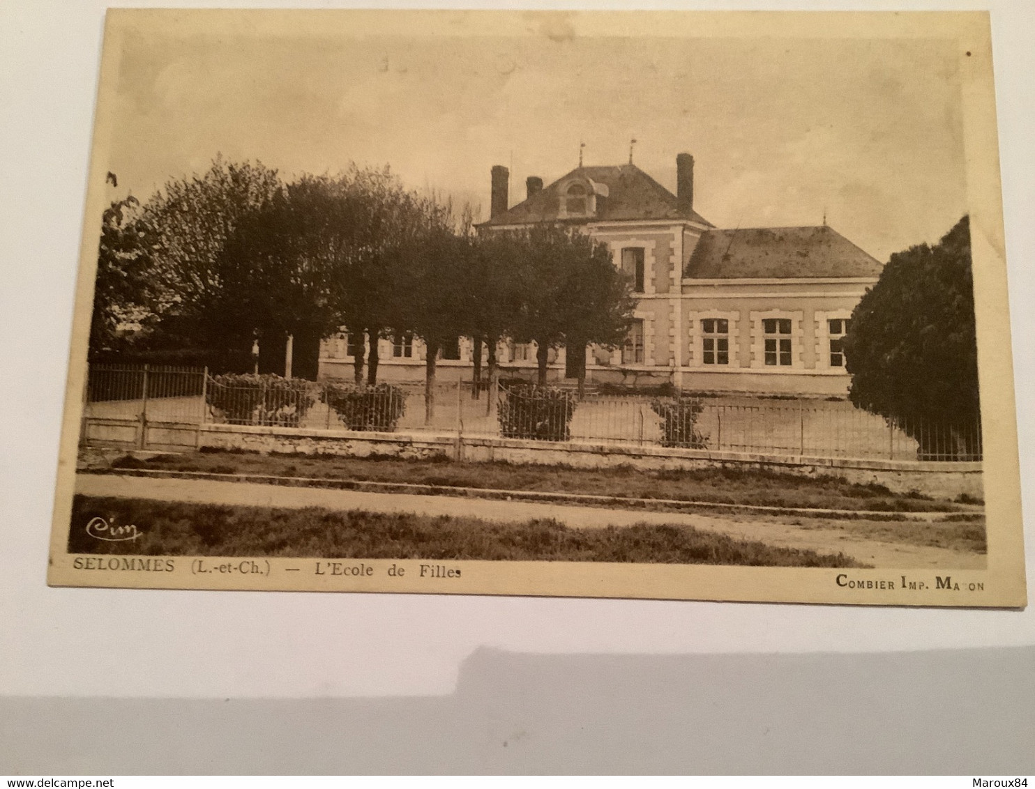 CPA 41 Selommes L’école De Filles - Selommes