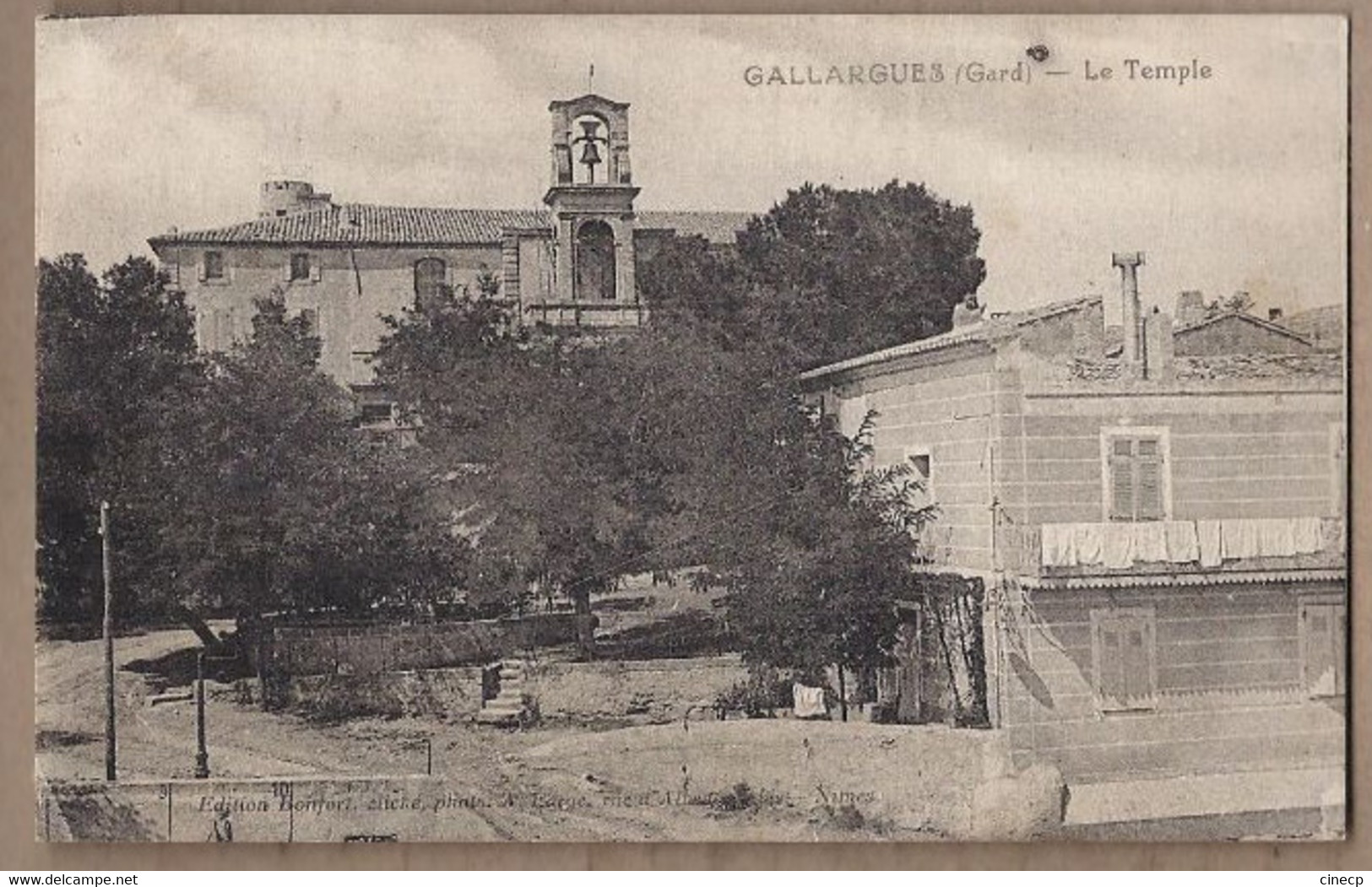 CPA 30 - GALLARGUES - Le Temple - TB PLAN EDIFICE RELIGIEUX CENTRE VILLAGE + TB MAISON Devant - Gallargues-le-Montueux