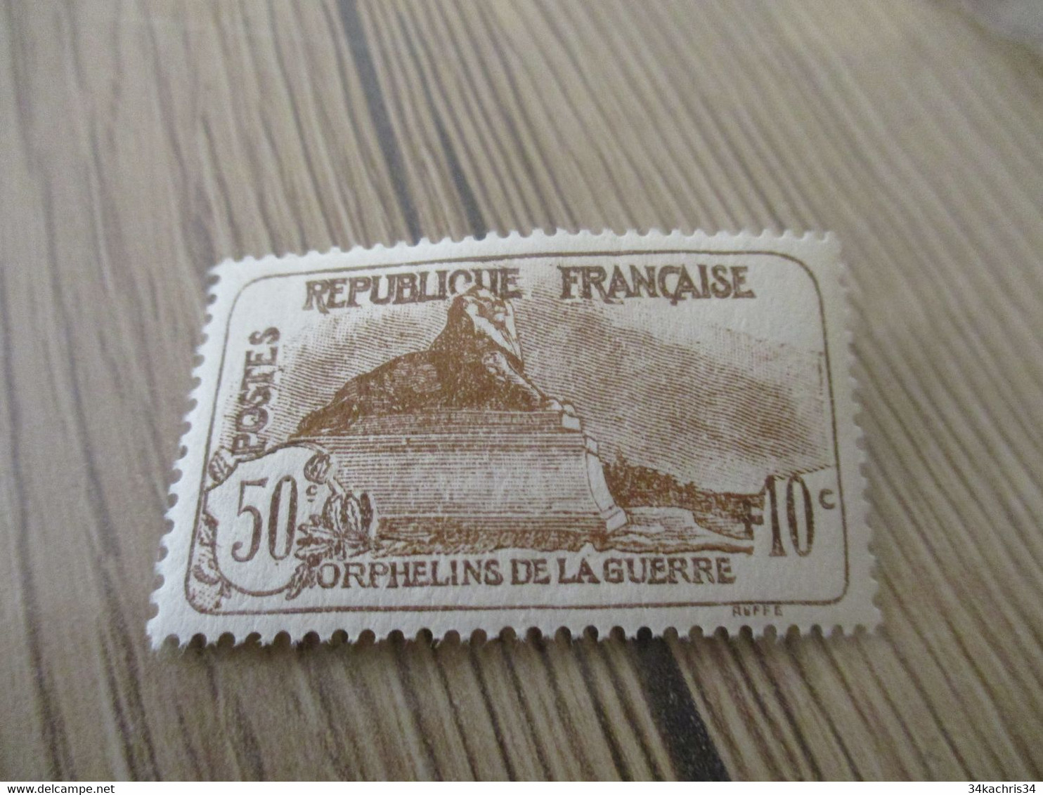 TP France Sans Charnière Voir Verso Photos   N°230 - Unused Stamps