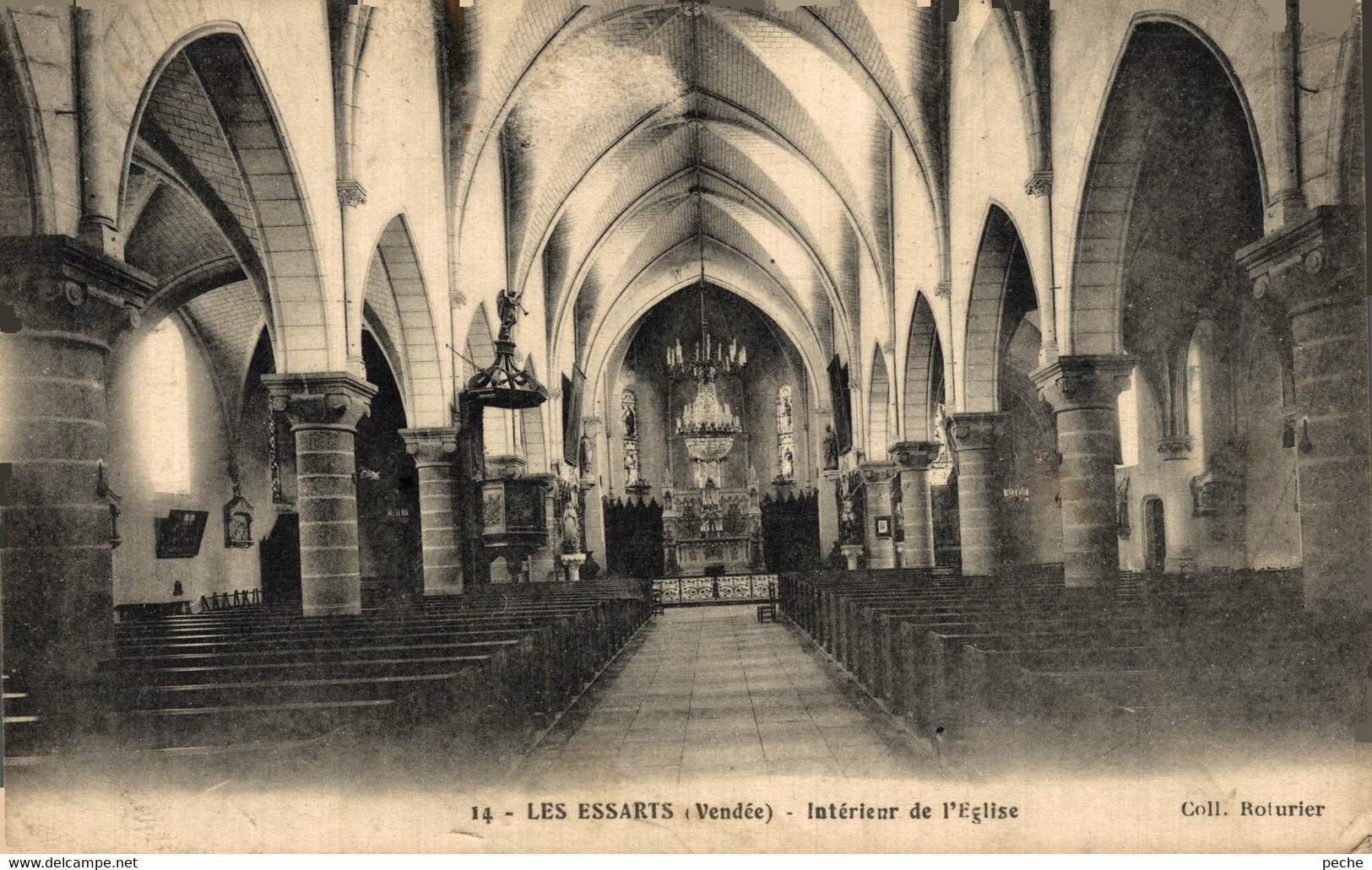 N°102528 -cpa Les Essarts -intérieur De L'église- - Les Essarts