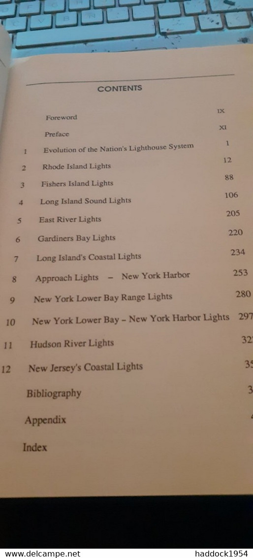 Northeast Lights Lighhouses And Lightships Rhode Island To Cape May New Jersey ROBERT BACHAND Sea Sports 1989 - Nordamerika