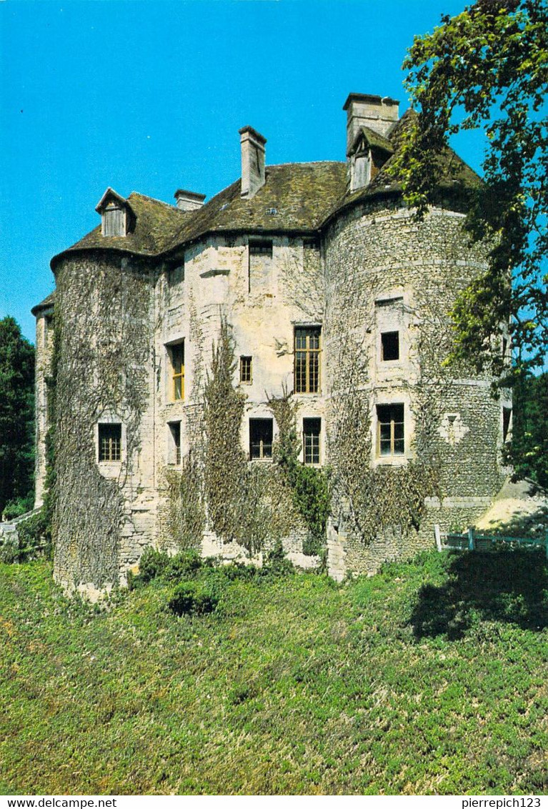 27 - Harcourt - Château Féodal - La Chambre Des Comptes Et Le Donjon (XIVe Siècle) - Harcourt