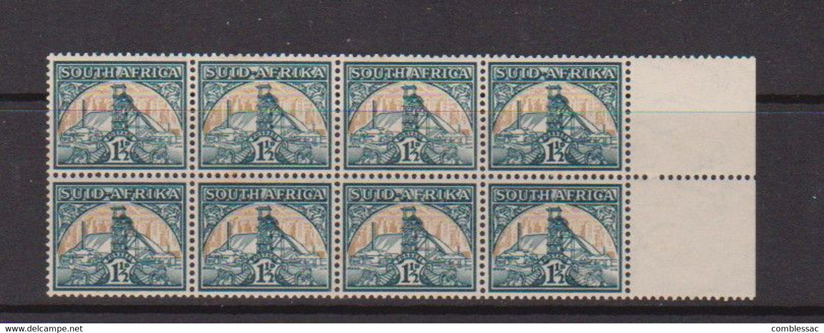 SOUTH  AFRICA    1941    Gold  Mine    1 1/2d  Green  And  Buff    Block  Of  8    MNH - Blocks & Sheetlets