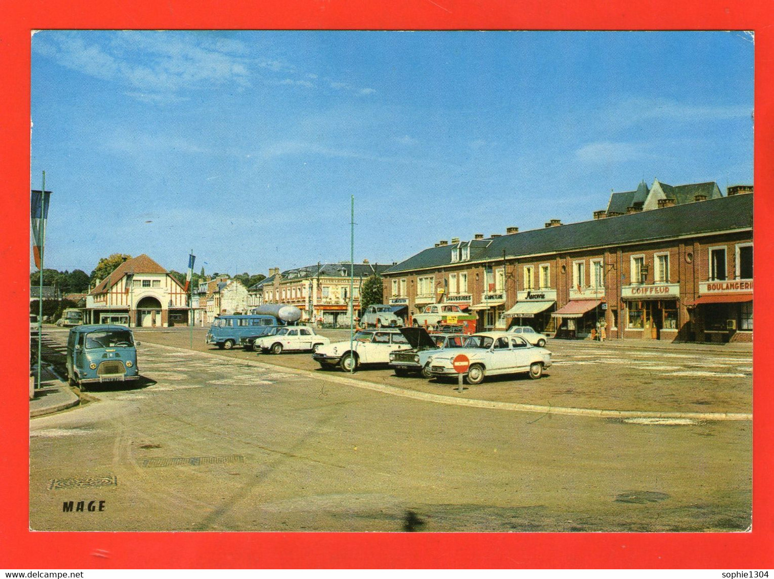 POIX - La Place -Vieilles Voitures Citroên DS -Dauphine - Estafette - - Poix-de-Picardie