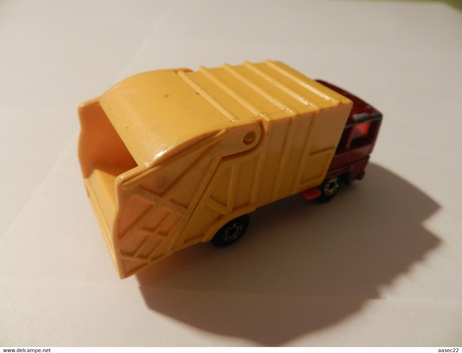 Matchbox   Refuse Truck  / 1979  ***  4042  *** - Matchbox (Lesney)