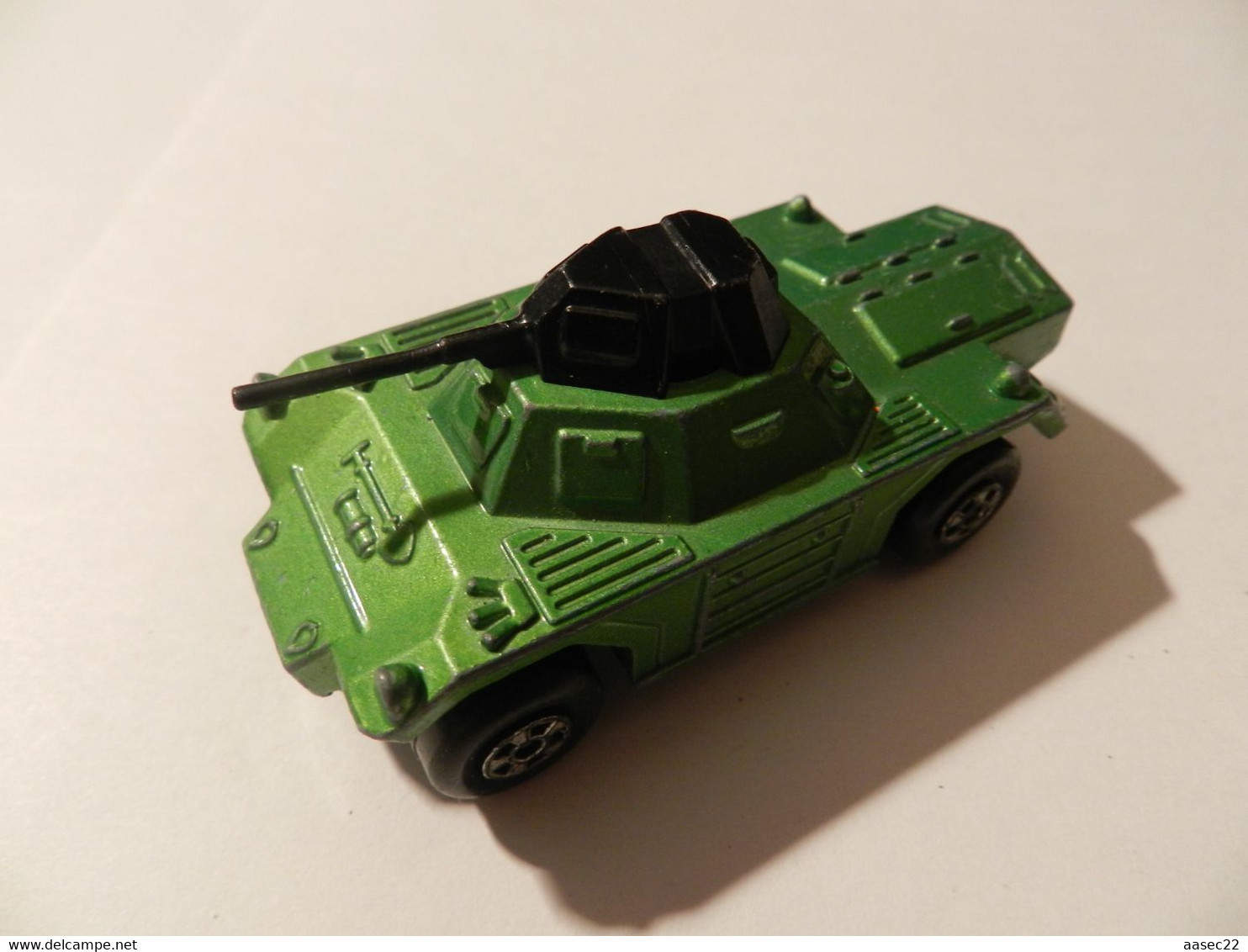 Matchbox      Weasel Tank  / 1973   ***  3258  *** - Matchbox (Lesney)