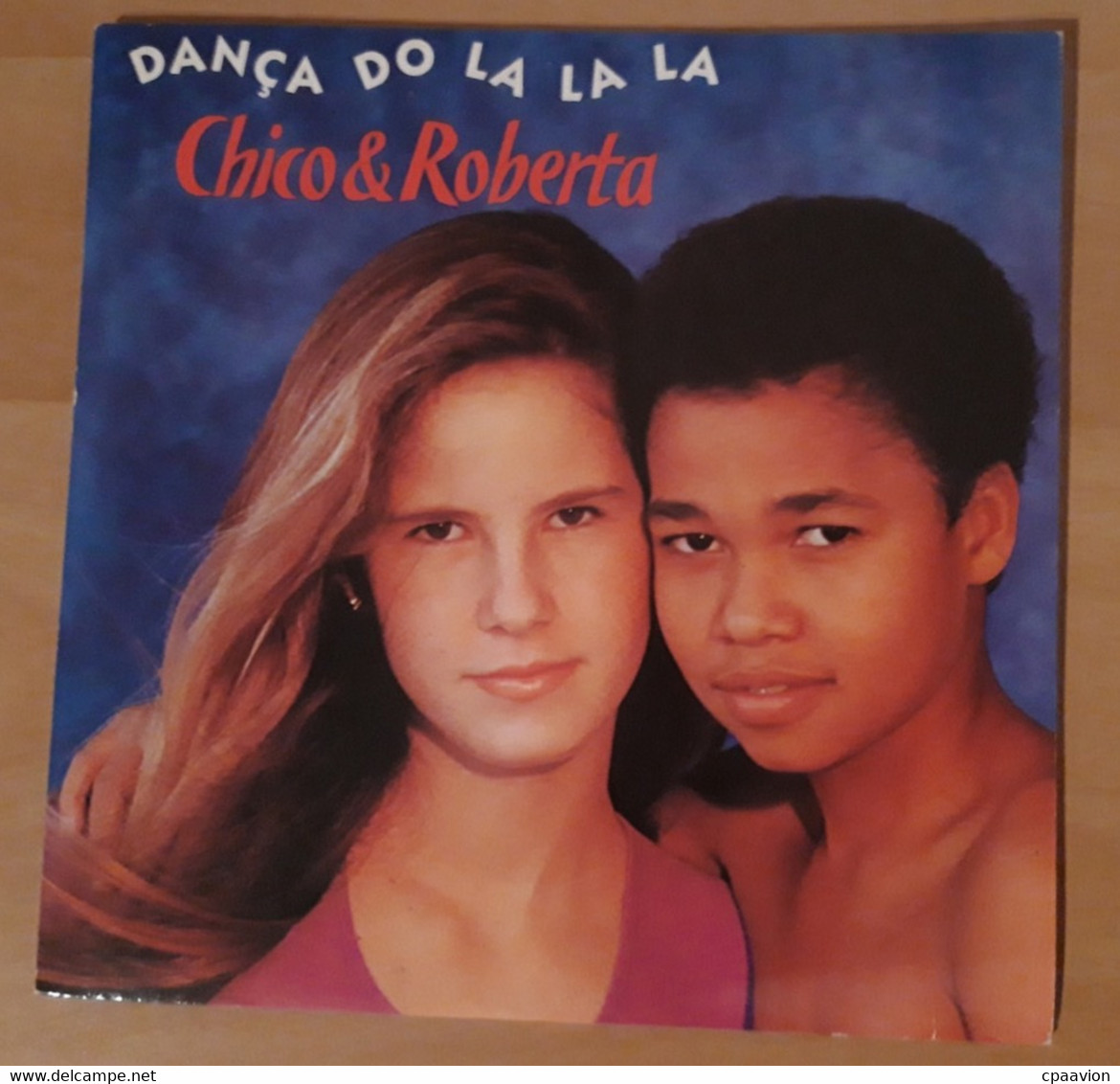 CHICO ET ROBERTA; DANÇA DO LA LA LA, OUBE KOU - World Music