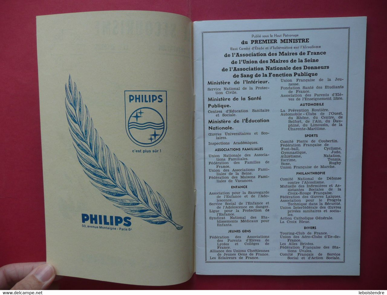 LE SECOURISME PREVENTION RECOURS SOS SANG VILLE D ORLEANS Gal DE GAULLE HENRI MOLLA TAMPON PERFECT MEUBLES NON DATE - Médecine & Santé