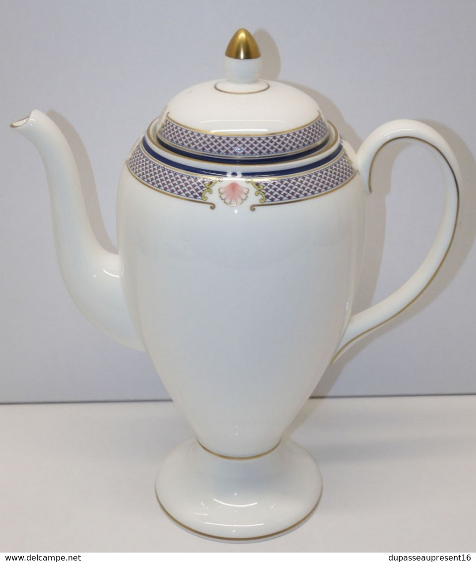 *ELEGANTE CAFETIERE VERSEUSE PORCELAINE WEDGWOOD Bone China Modèle WAVERLEY   E - Wedgwood