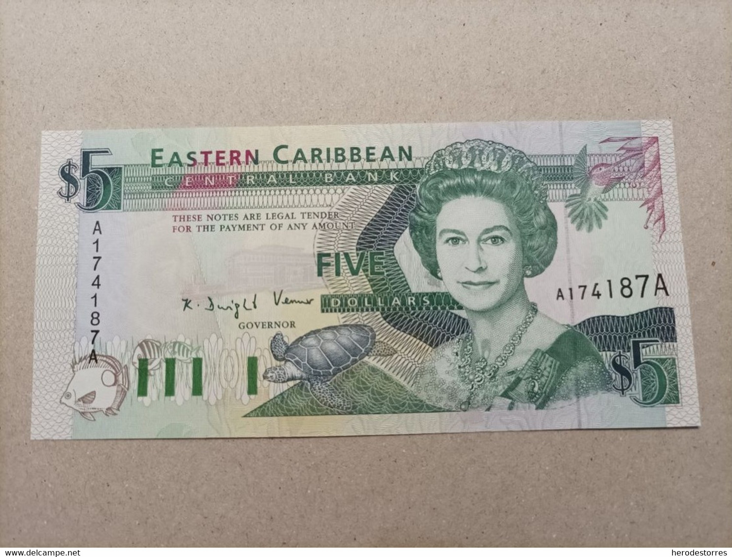 Billete De Los Estados Del Caribe De 5 Dólares, Año 1993 Serie AA, UNC - East Carribeans