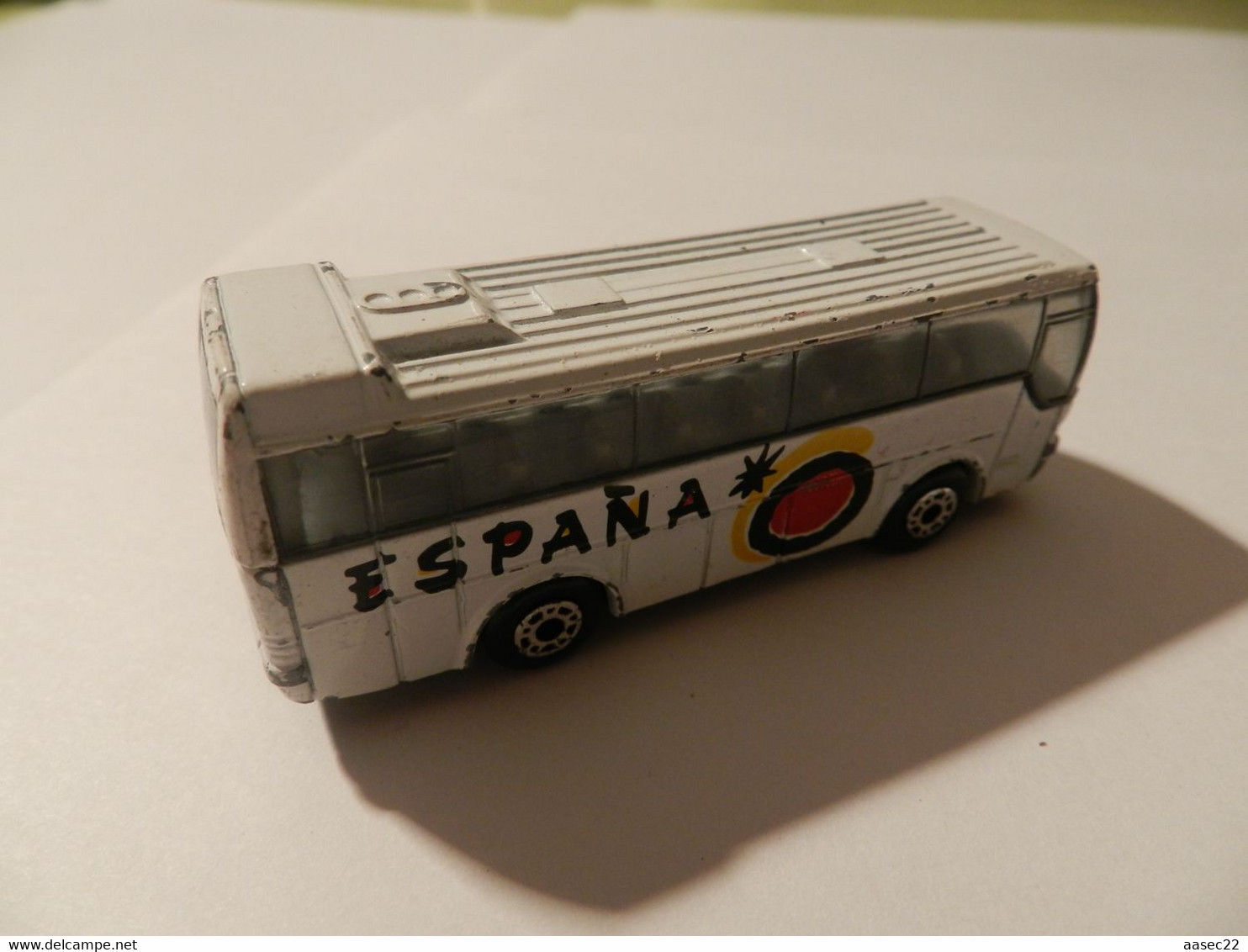 Matchbox     Ikarus Coach / 1986   ***  3241  *** - Matchbox (Lesney)