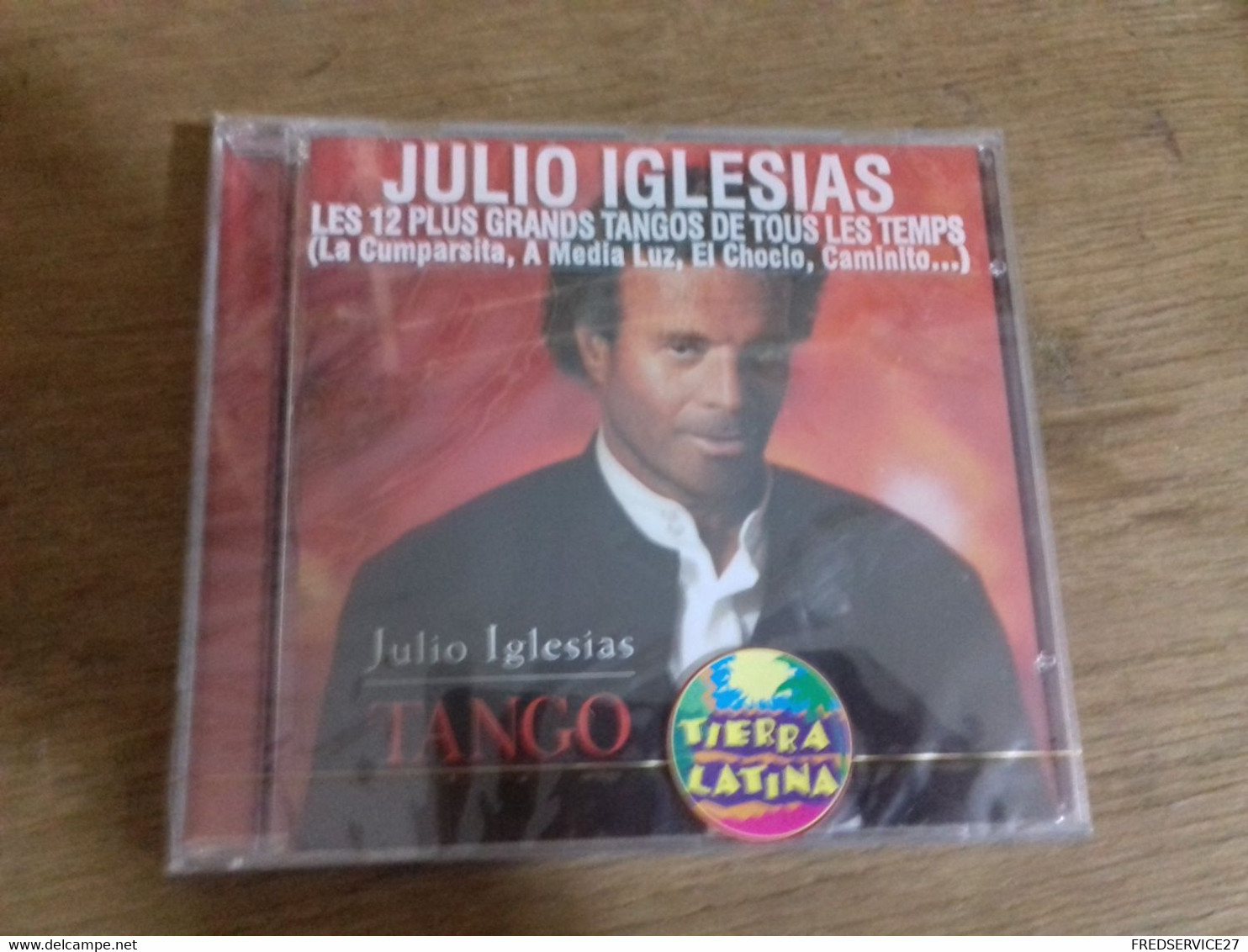 56  //   CD  JULIO IGLESIAS  "TANGO"    LES 12 PLUS GRANDS TANGOS DE TOUS LES TEMPS - Andere - Spaans