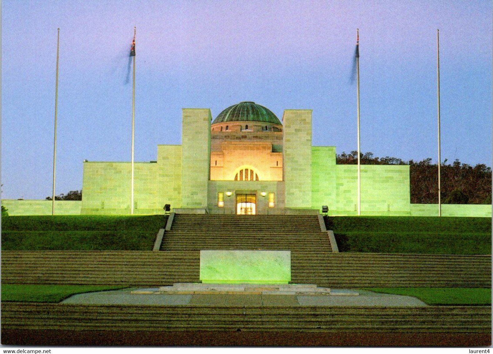 (2 N 17) Australia - ACT - Canberra War Memorial - Canberra (ACT)