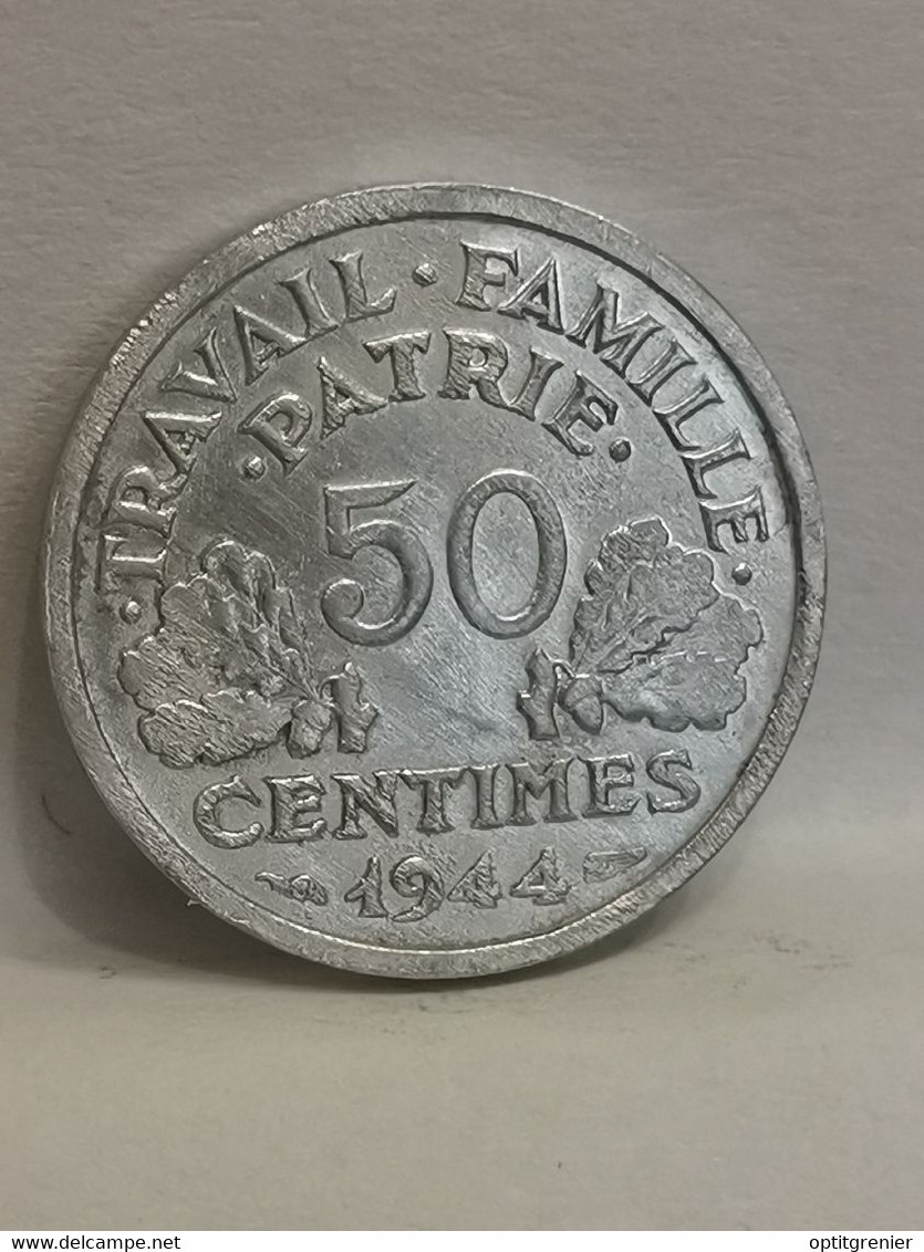 50 CENTIMES FRANCISQUE 0,7 G 1944 B BEAUMONT-LE-ROGER ETAT FRANCAIS  / FRANCE - 50 Centimes