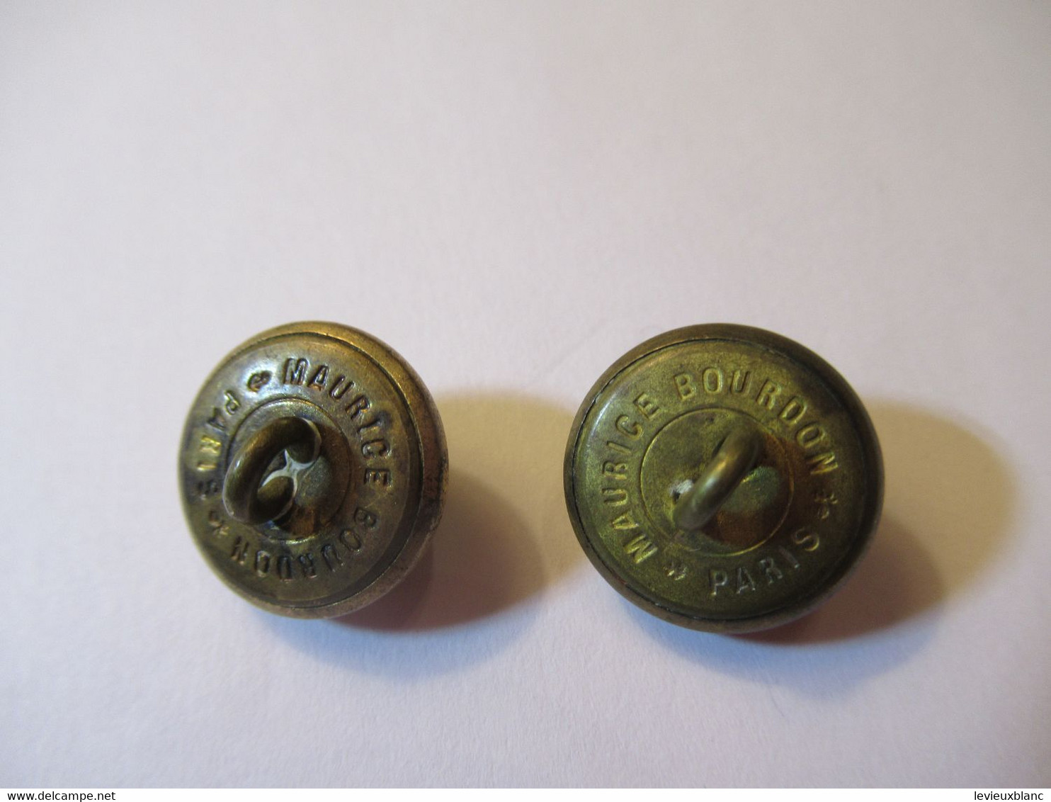 2 Boutons Anciens Bombés/Militaria/Médecine/ CADUCEE/Maurice Bourdon  Paris/1,5  Cm /début XXéme   BOUT205 - Buttons