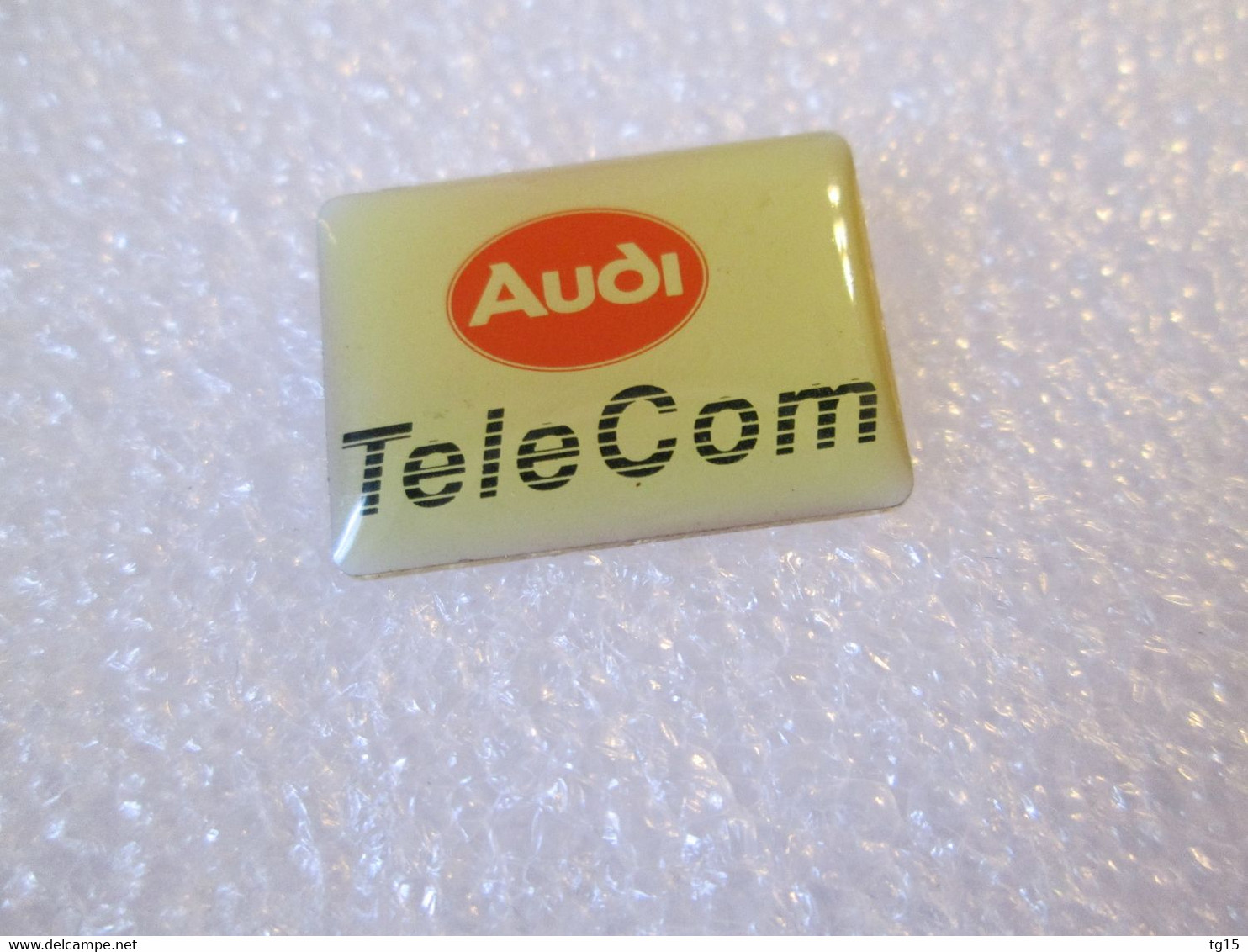 PIN'S    AUDI  TELECOM - Audi