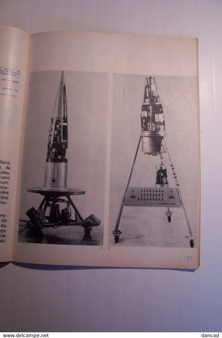 LA  FRANCE ET LA RECHERCHE  SPATIALE - Mars 1964 - Astronomía