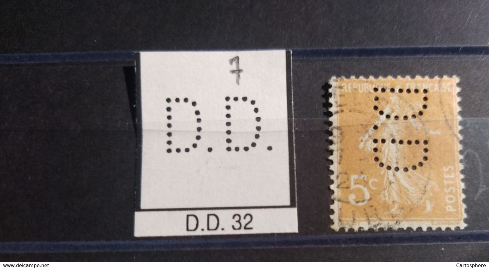 FRANCE D.D 32 TIMBRE DD32 INDICE 5  SEMEUSE PERFORE PERFORES PERFIN PERFINS PERFO PERFORATION PERFORIERT - Used Stamps