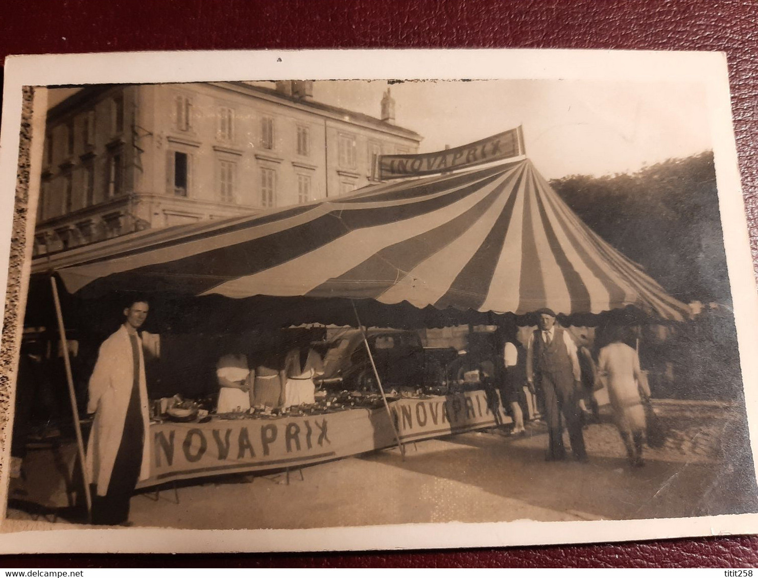 CPA Carte Photo Marchands Marché Foire Chapiteau INOVAPRIX Voiture Automobile Années 30 / 40 - Foires