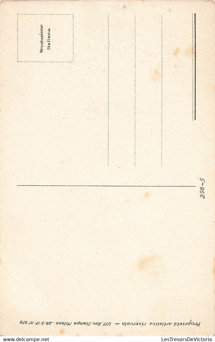 CPA Illustrateur Nanni - Femme Avec Un Noeud Papillon Noir Et Un Eventail Jaune Et Brun - Nanni